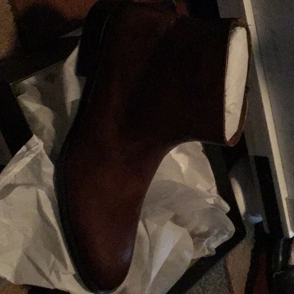 New Kenneth Cole Tally Zip Boot. Cognac color and Men Size 12 - Picture 3 of 5